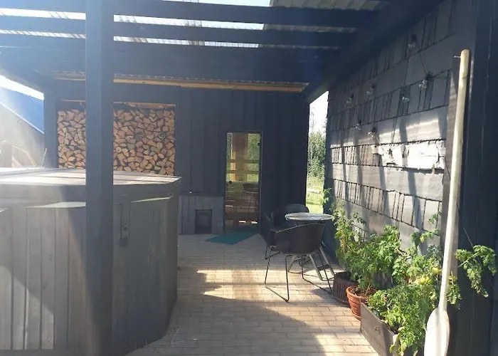 Arakaoja Saunamaja Holiday home *